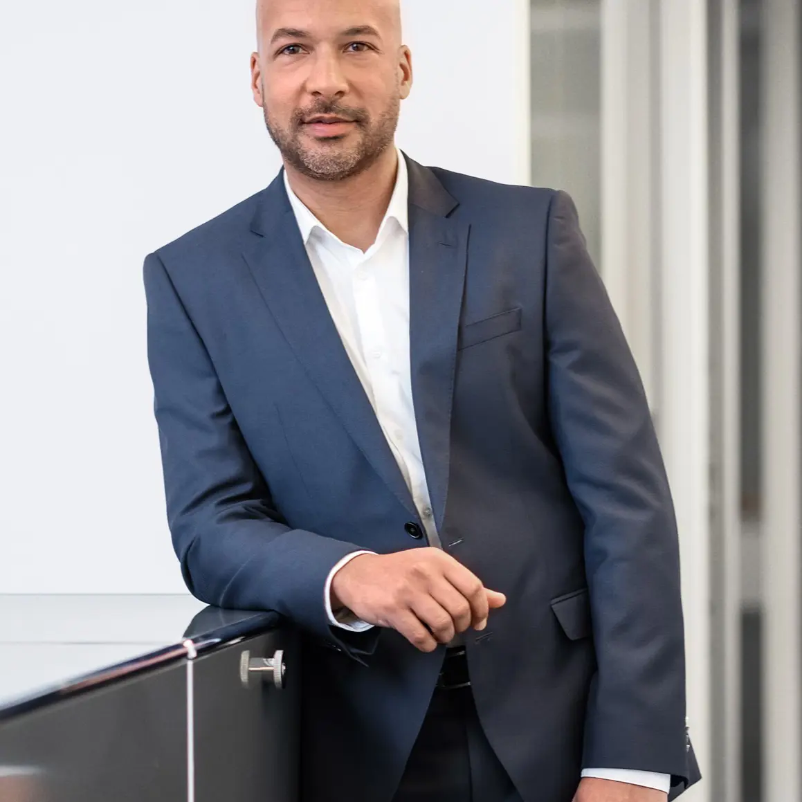 SIF Portraits M 21 Arthur Onyeali